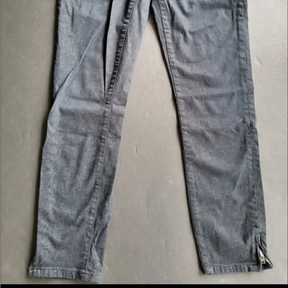 Zara Women's Premium Denim Collection Pants - Picture 6 of 10